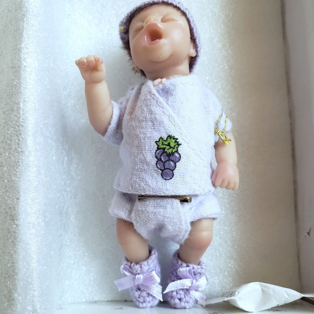 Ashton-Drake Sour Grapes Lifelike Collectible Doll Vinyl 5"